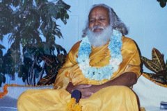 Guru Swami Prakashanand Saraswati